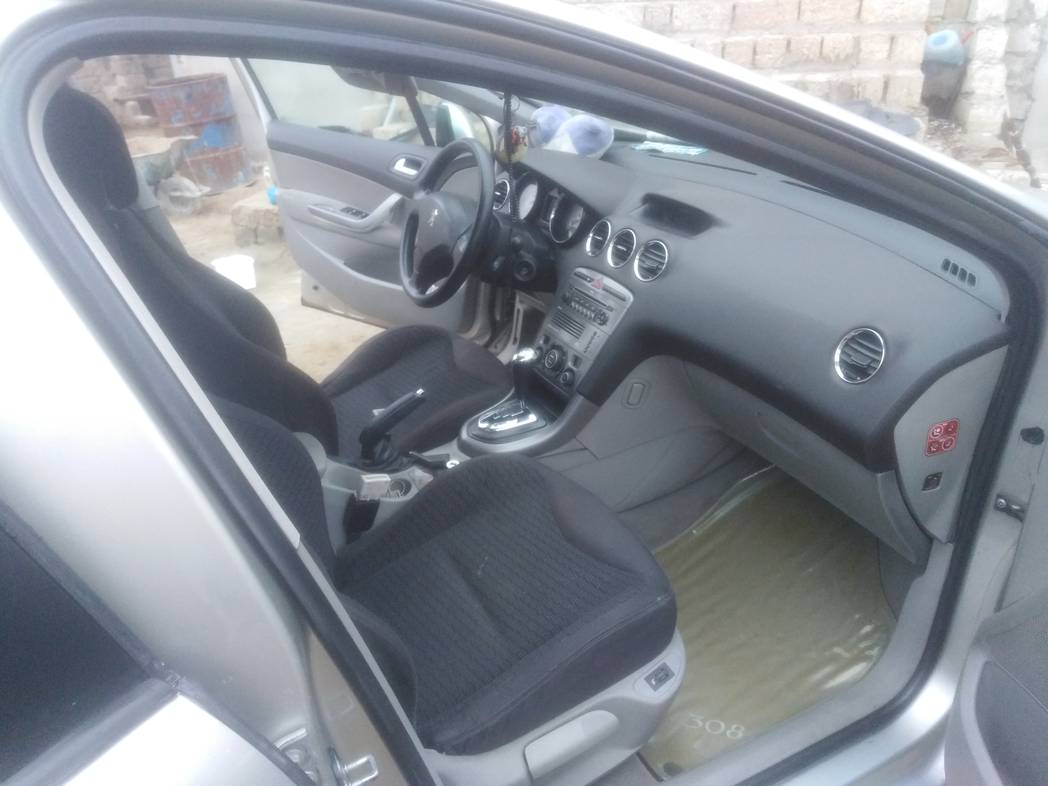 Peugeot 308, 2008 il, 1.6 L, 200 000 km