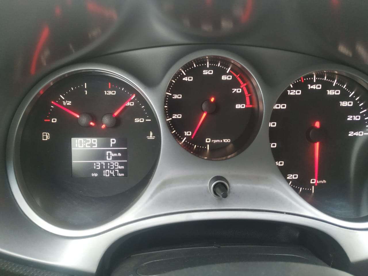 SEAT Leon, 2012 il, 1.6 L, 137 139 km
