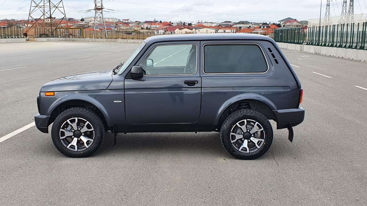 LADA (VAZ) Niva, 2018 il, 1.7 L, 32 000 km