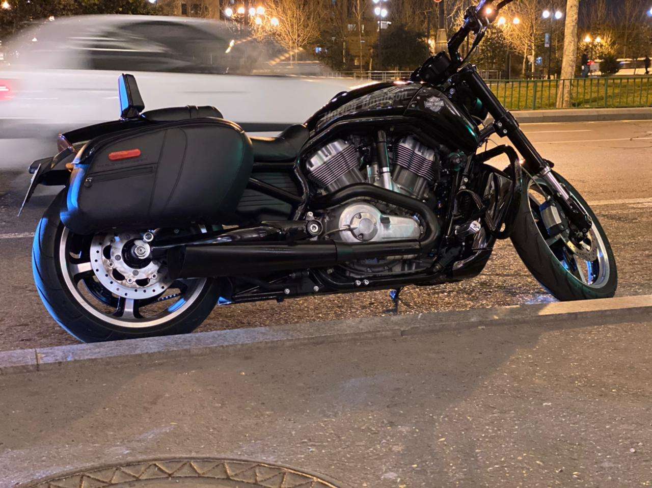 Harley-Davidson VRSCF V-Rod Muscle, 2011 il, 1.3 L, 13 500 km