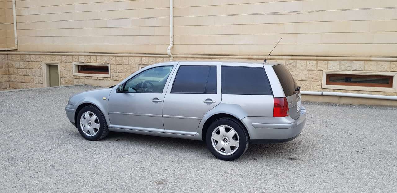 Volkswagen Golf, 2003 il, 2.0 L, 304 000 km