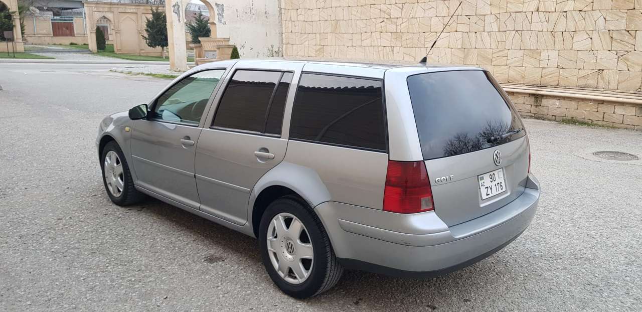 Volkswagen Golf, 2003 il, 2.0 L, 304 000 km