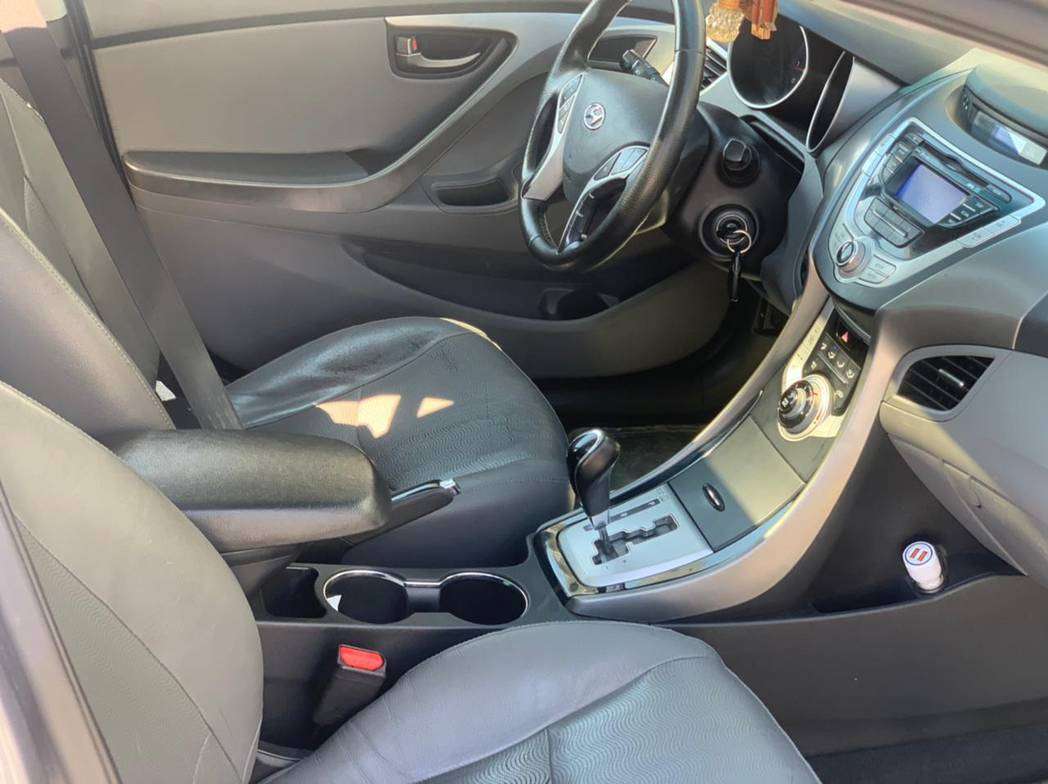 Hyundai Elantra, 2012 il, 1.8 L, 160 000 km