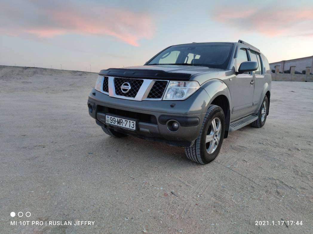 Nissan Pathfinder, 2005 il, 2.5 L, 255 000 km