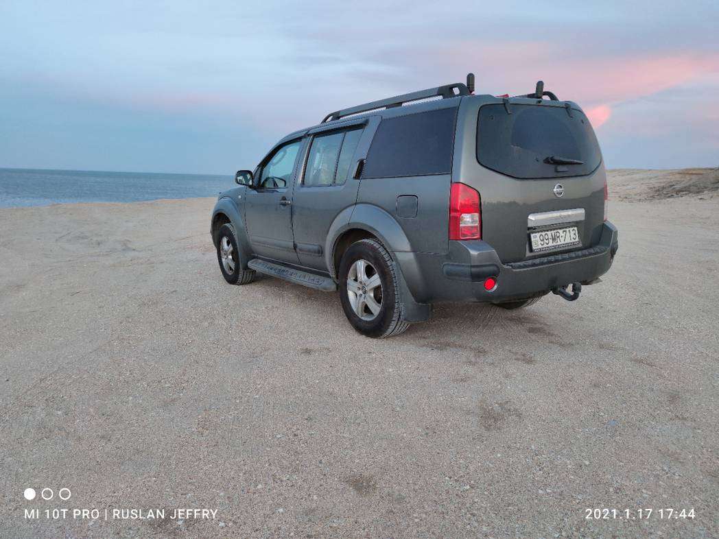 Nissan Pathfinder, 2005 il, 2.5 L, 255 000 km
