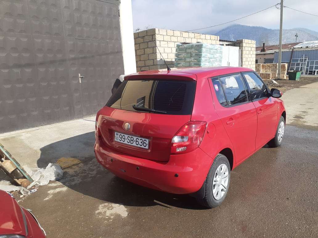 Skoda Fabia, 2009 il, 1.6 L, 200 000 km