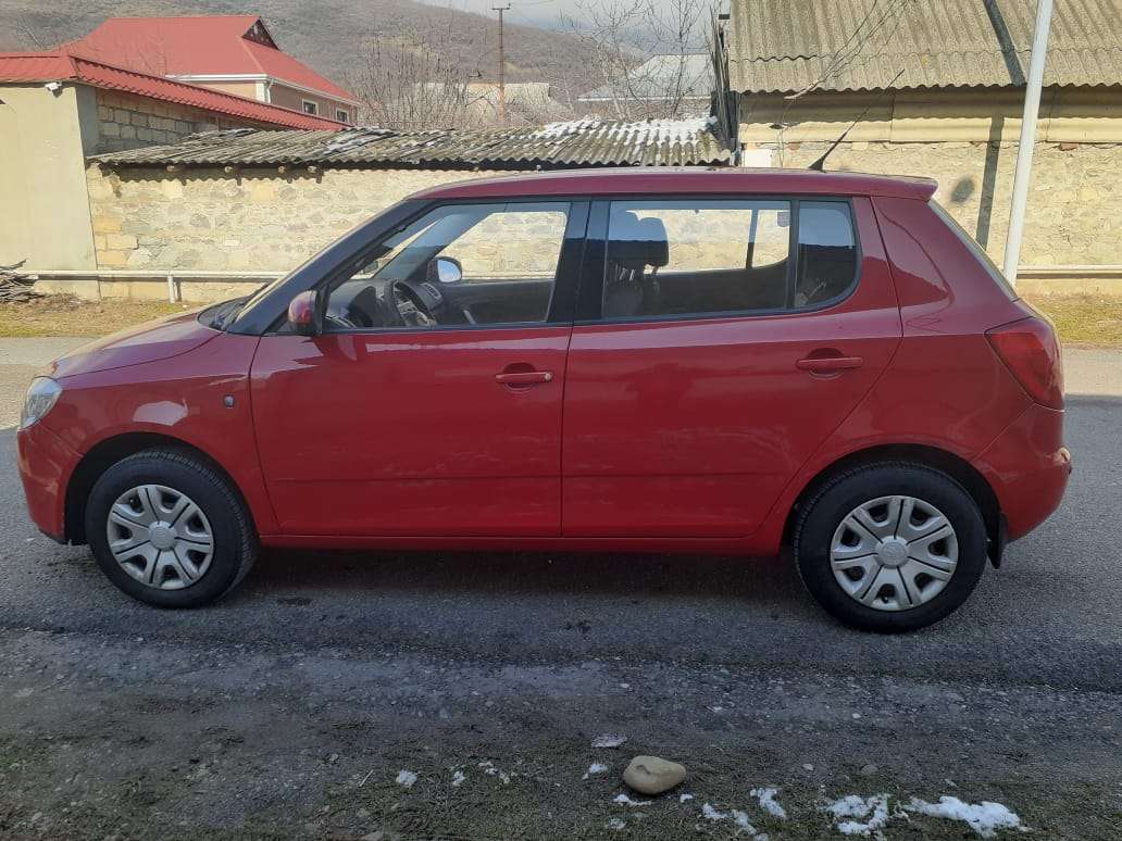 Skoda Fabia, 2009 il, 1.6 L, 200 000 km