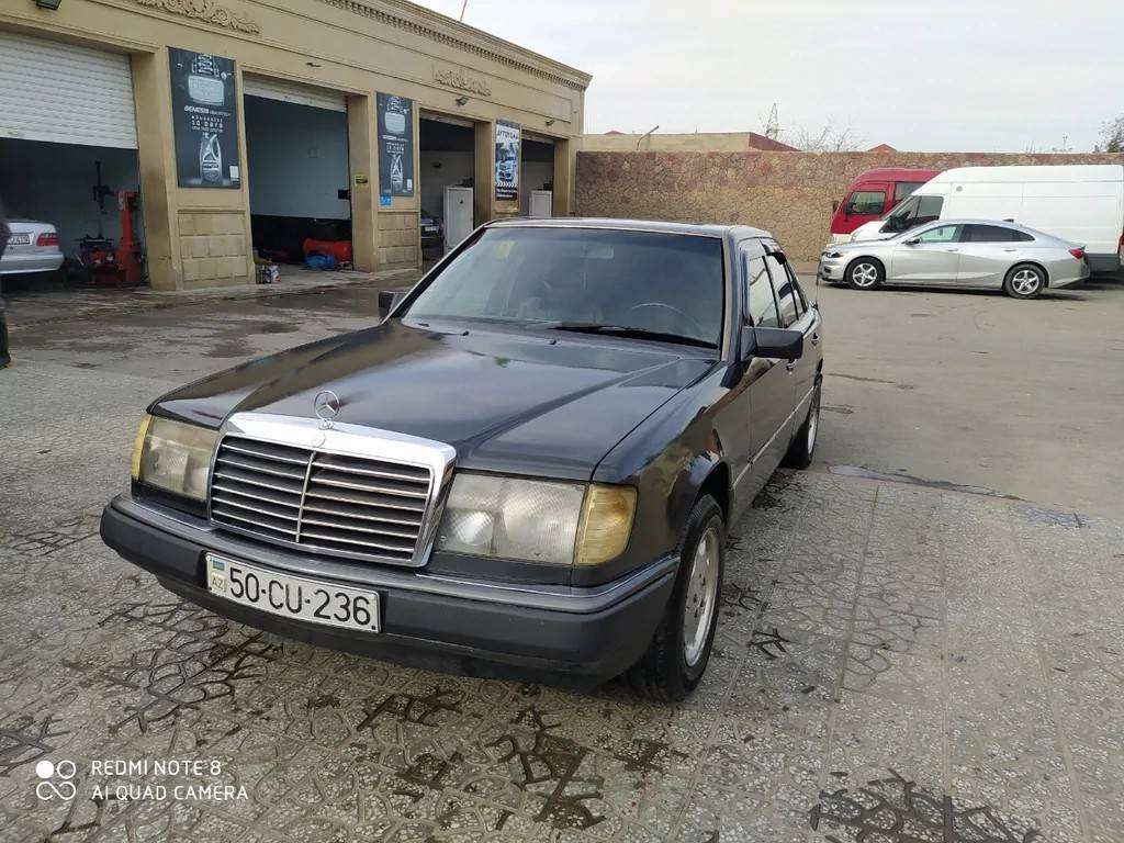 Mercedes E 200, 1993 il, 2.0 L, 475 000 km