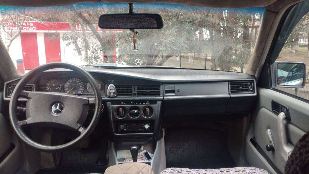 Mercedes A 190, 1990 il, 2.0 L, 240 000 km