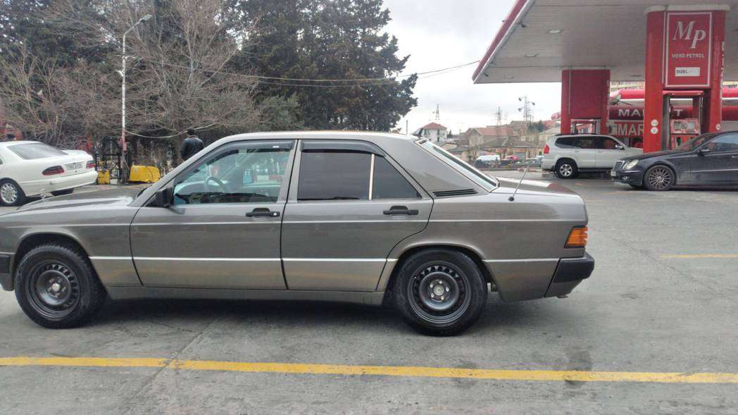 Mercedes A 190, 1990 il, 2.0 L, 240 000 km