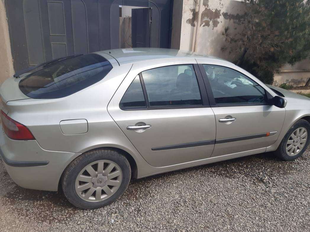 Renault Laguna, 2004 il, 2.2 L, 270 000 km