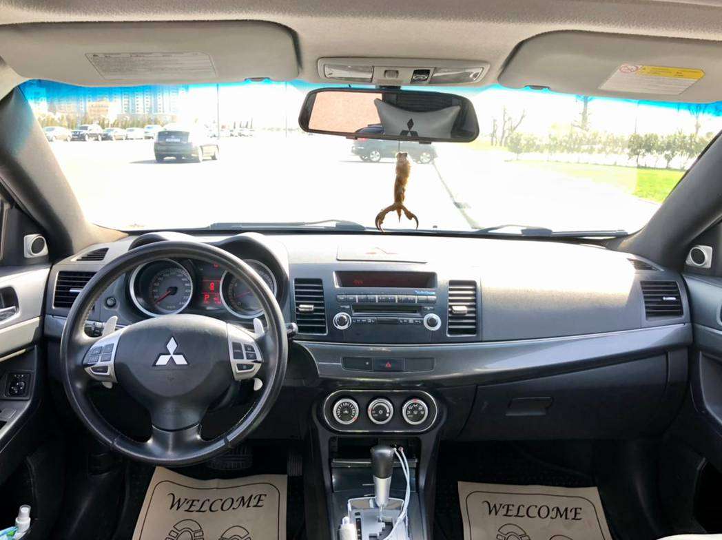 Mitsubishi Lancer, 2009 il, 2.0 L, 238 000 km