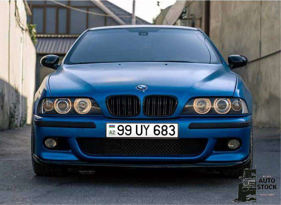 BMW 540, 1999 il, 4.4 L, 400 000 km