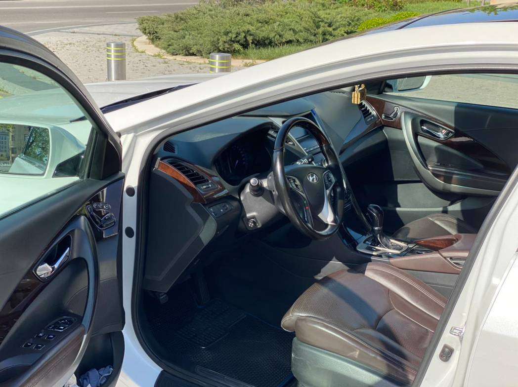 Hyundai Azera, 2011 il, 2.4 L, 220 000 km