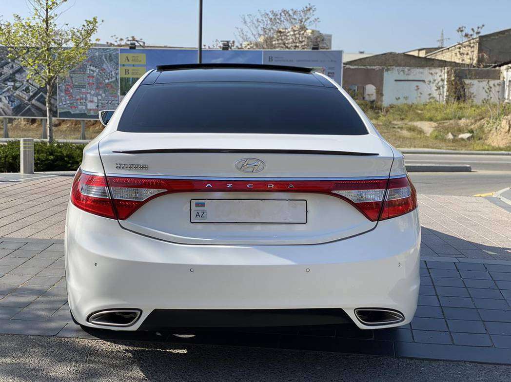 Hyundai Azera, 2011 il, 2.4 L, 220 000 km