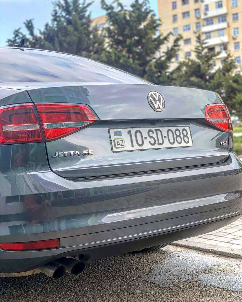 Volkswagen Jetta, 2015 il, 1.8 L, 96 000 km