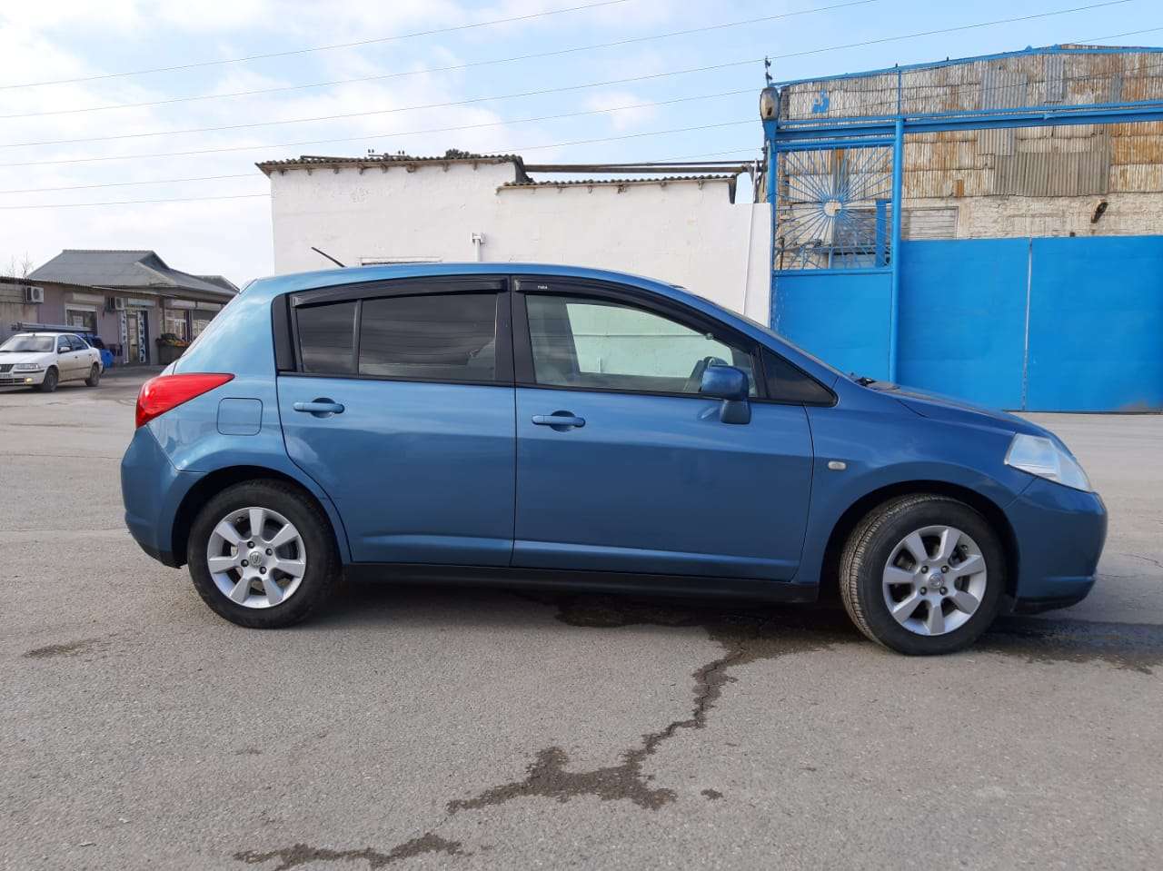 Nissan Tiida, 2007 il, 1.7 L, 211 901 km
