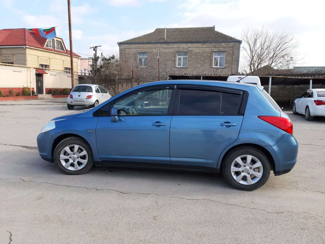Nissan Tiida, 2007 il, 1.7 L, 211 901 km