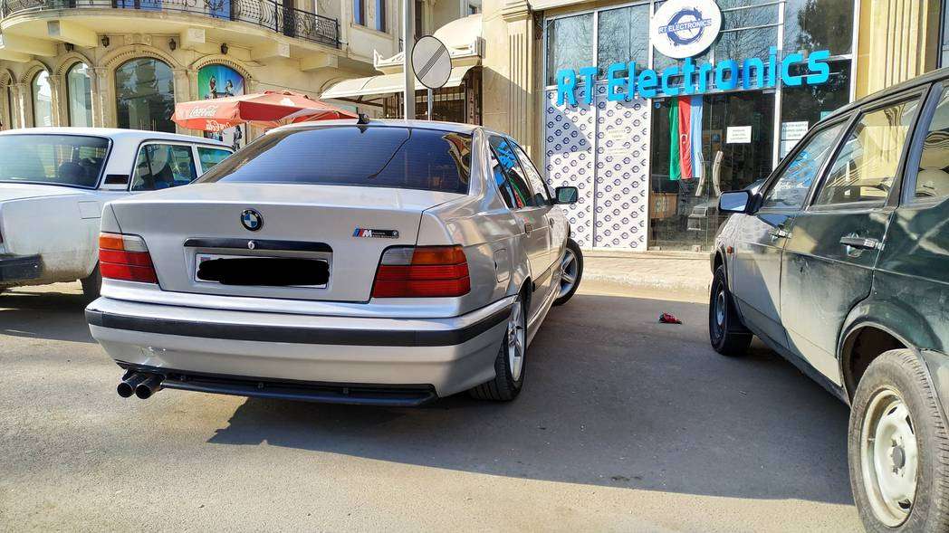 BMW 318, 1991 il, 1.8 L, 4 523 654 km