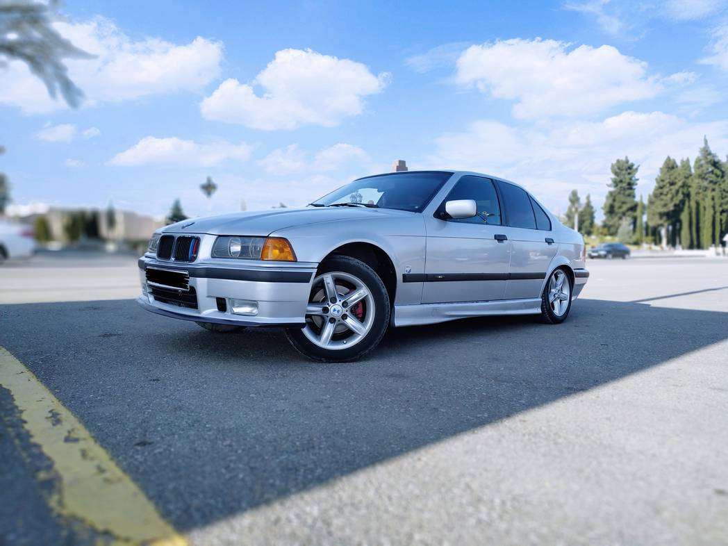 BMW 318, 1991 il, 1.8 L, 4 523 654 km