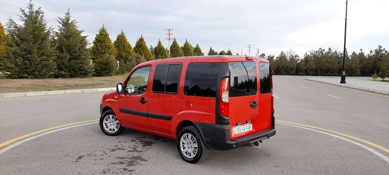 Fiat Doblo, 2006 il, 1.3 L, 387 403 km