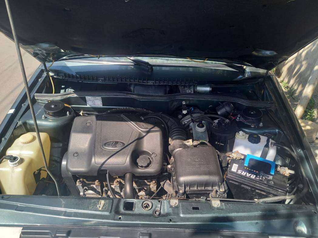 LADA (VAZ) 2115, 2010 il, 1.6 L, 174 200 km
