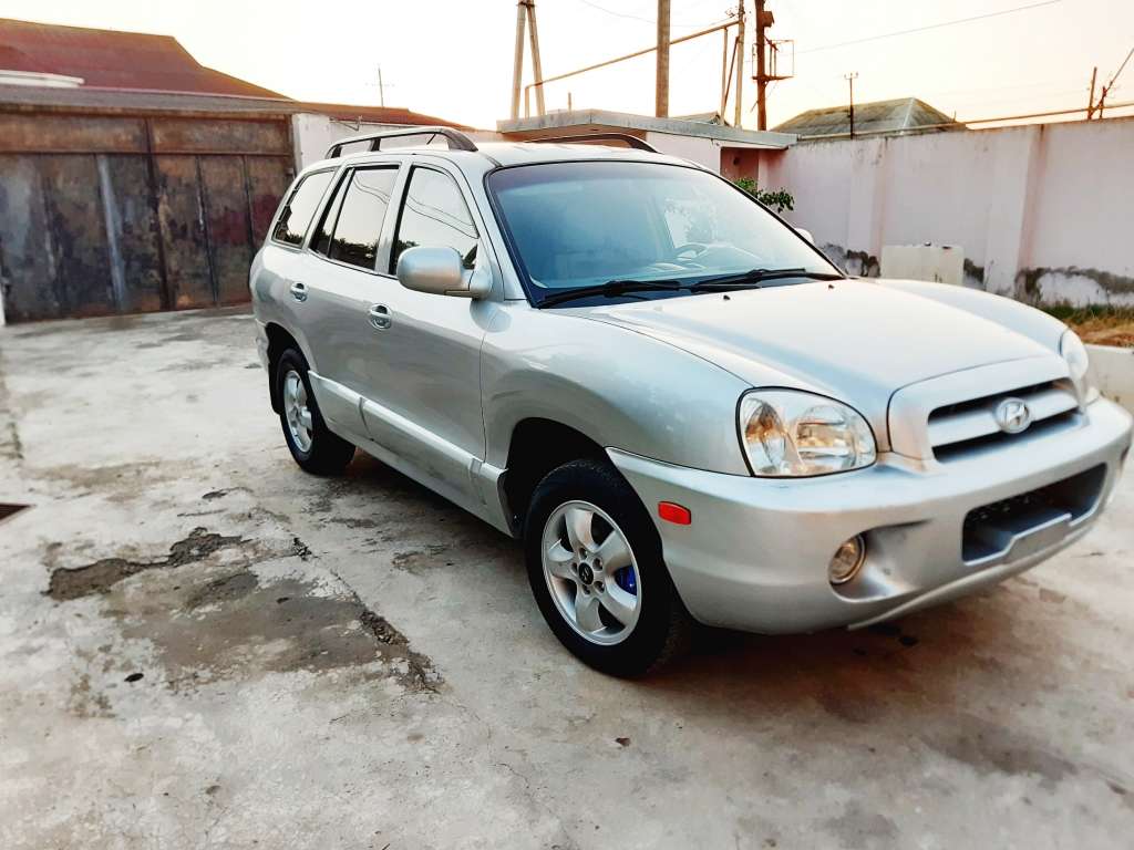 Hyundai Santa Fe, 2005 il, 2.7 L, 200 km