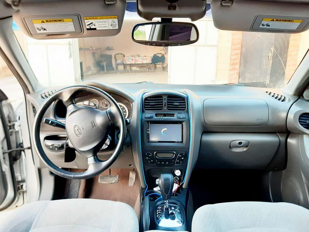 Hyundai Santa Fe, 2005 il, 2.7 L, 200 km