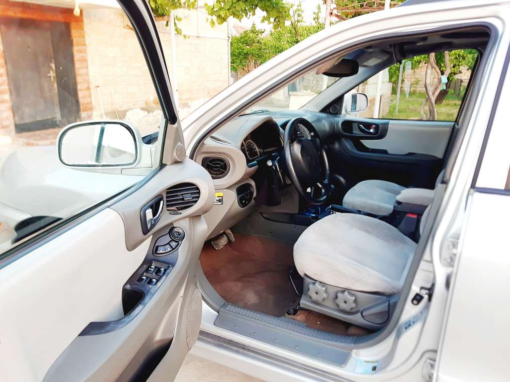 Hyundai Santa Fe, 2005 il, 2.7 L, 200 km