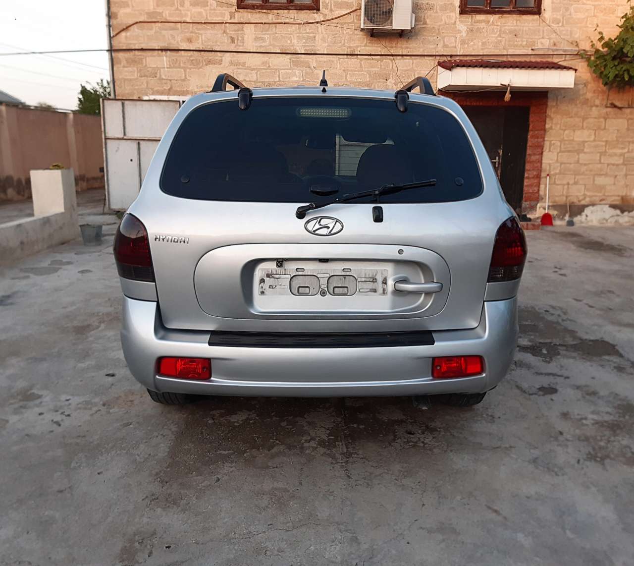 Hyundai Santa Fe, 2005 il, 2.7 L, 200 km