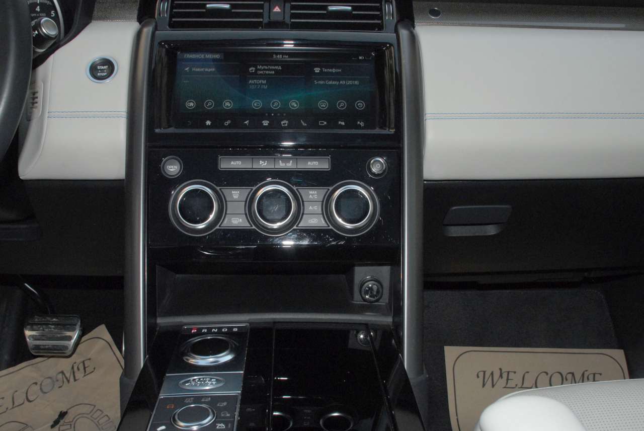 Land Rover Discovery, 2017 il, 3.0 L, 30 000 km