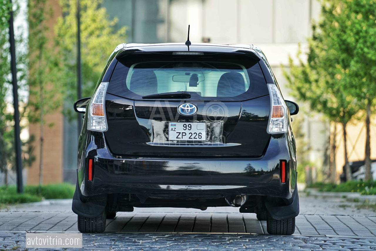 Toyota Prius V, 2014 il, 1.8 L, 115 872 km