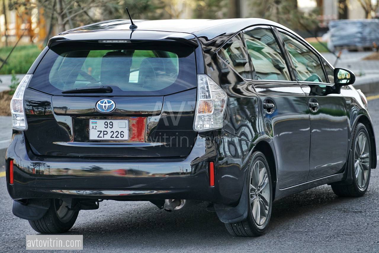 Toyota Prius V, 2014 il, 1.8 L, 115 872 km