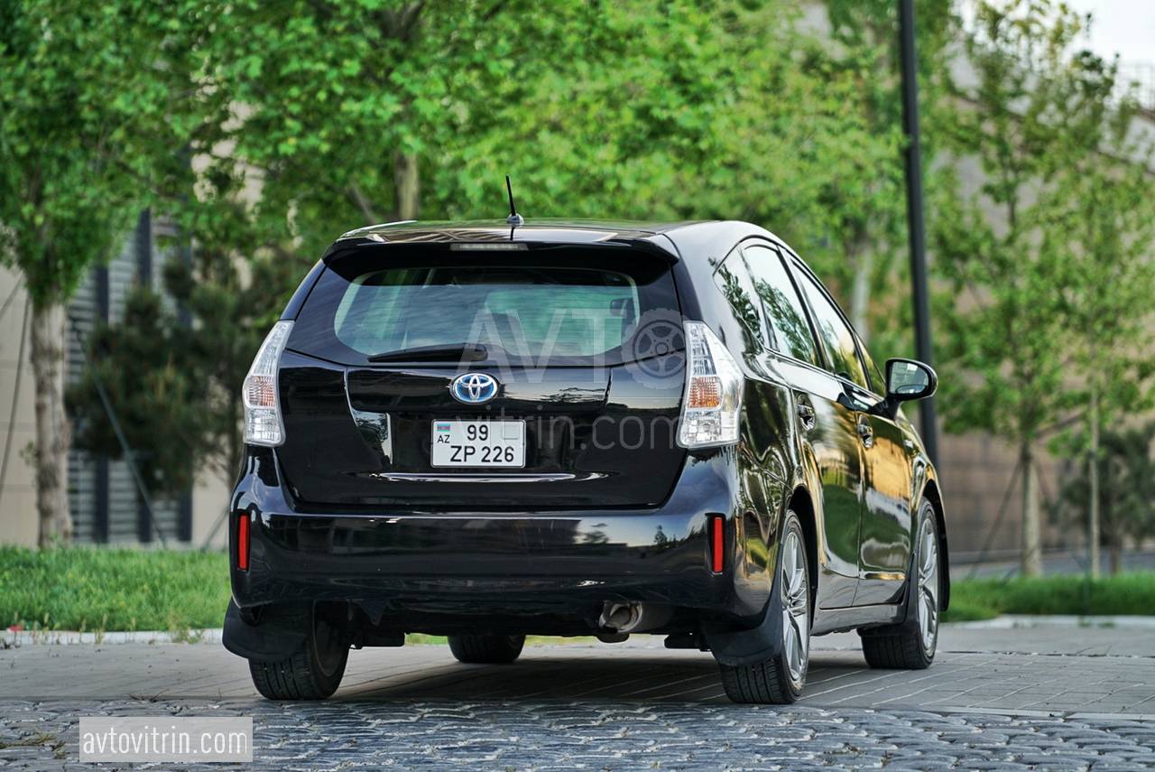 Toyota Prius V, 2014 il, 1.8 L, 115 872 km