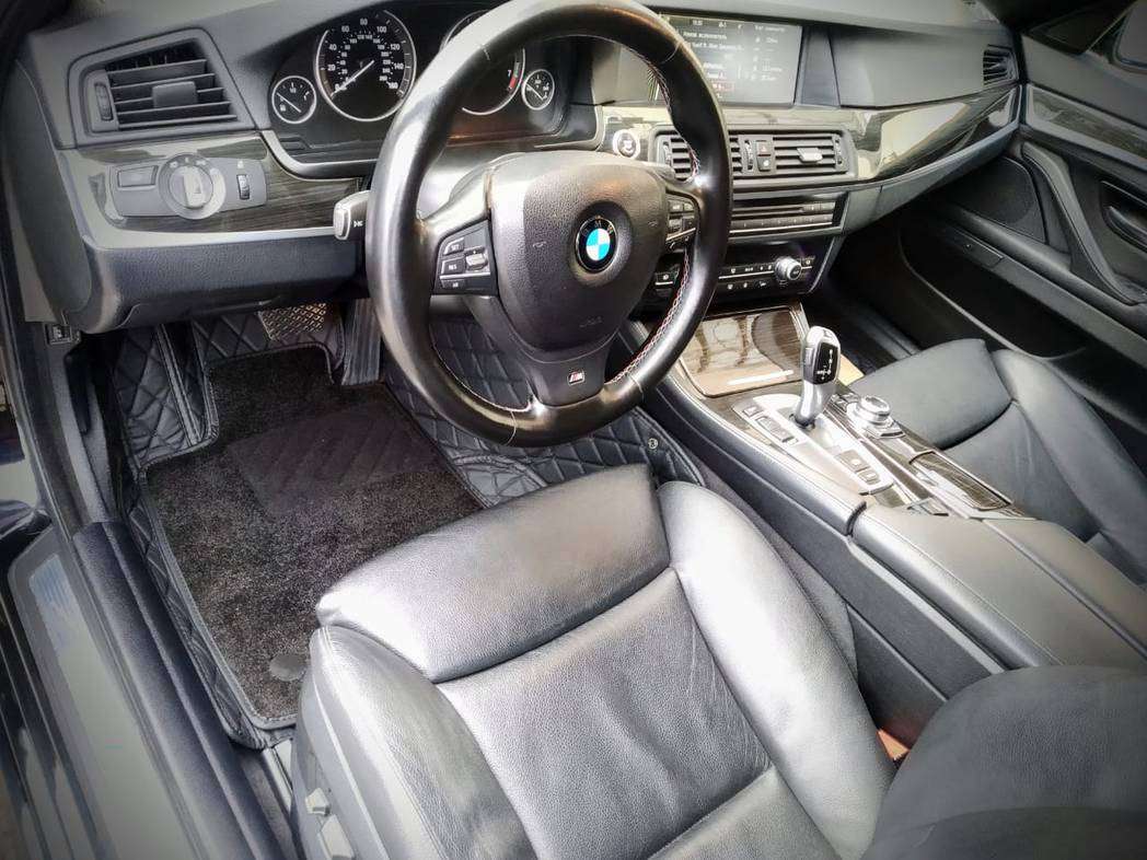 BMW 528, 2012 il, 2.0 L, 155 000 km