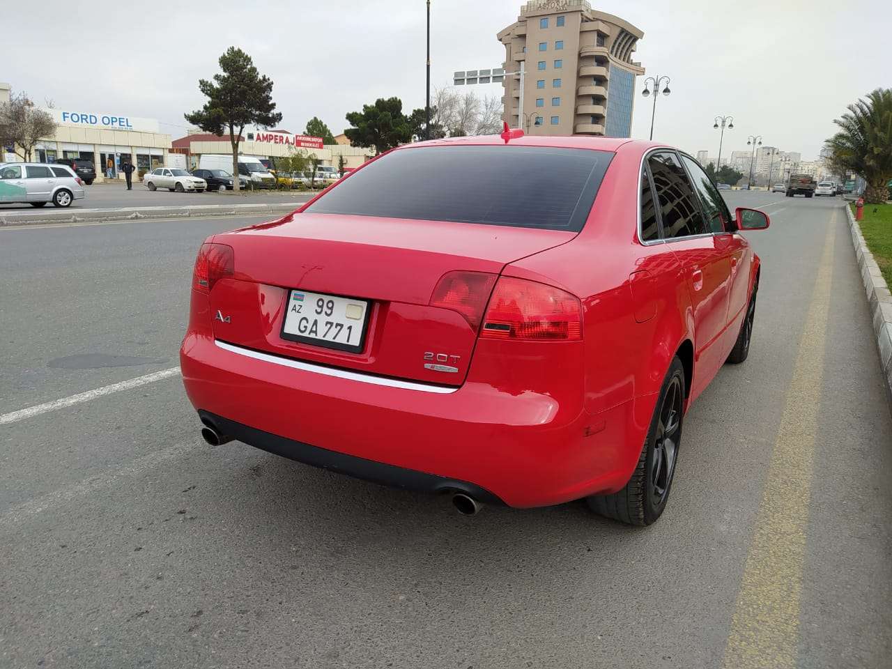 Audi A4, 2005 il, 2.0 L, 257 000 km
