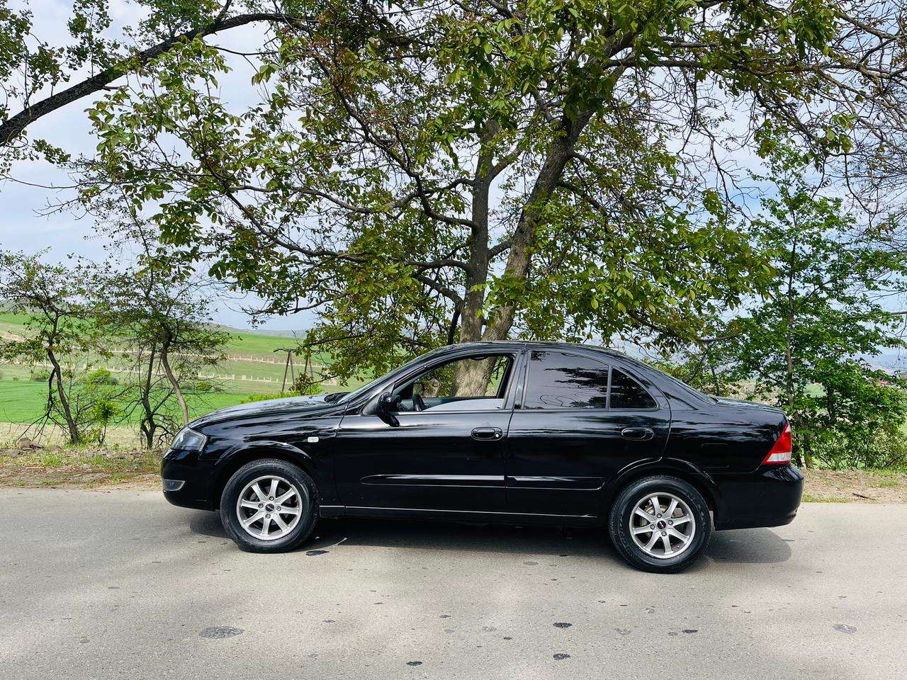 Nissan Sunny, 2006 il, 1.6 L, 220 000 km