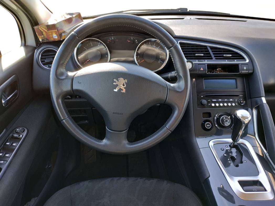 Peugeot 3008, 2012 il, 1.6 L, 220 000 km