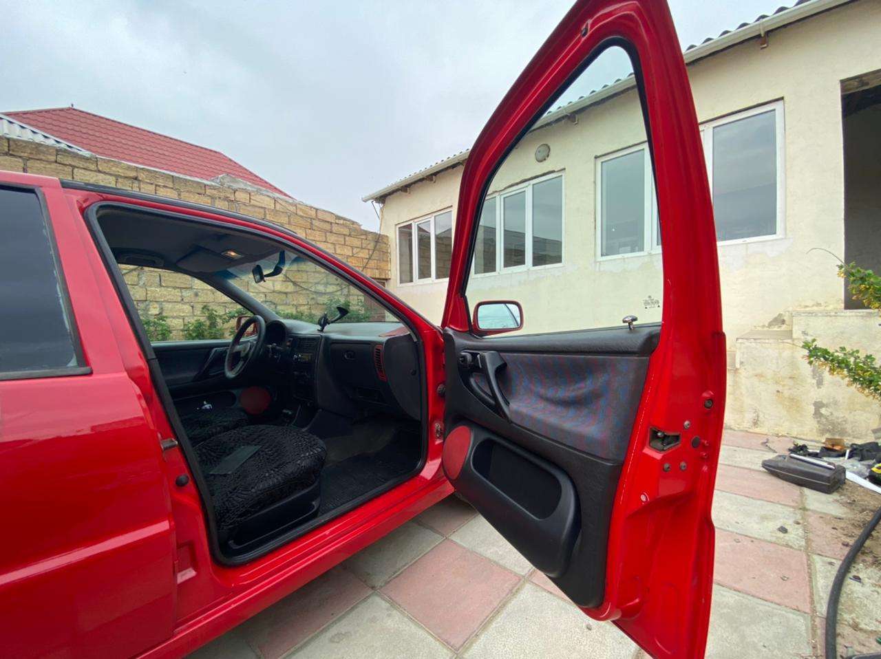 Volkswagen Polo, 1997 il, 1.6 L, 230 000 km