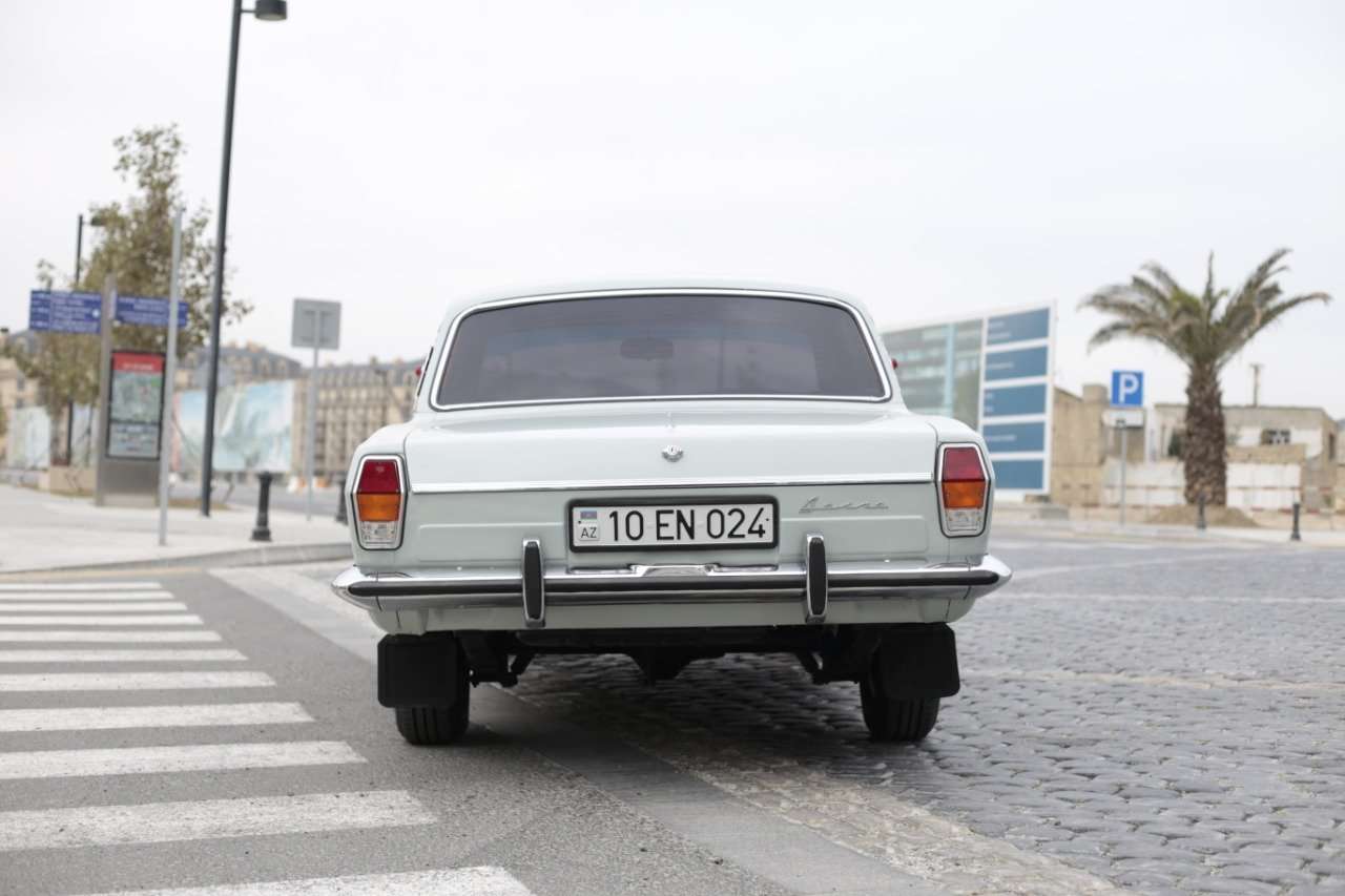 GAZ 24, 1984 il, 2.4 L, 68 000 km