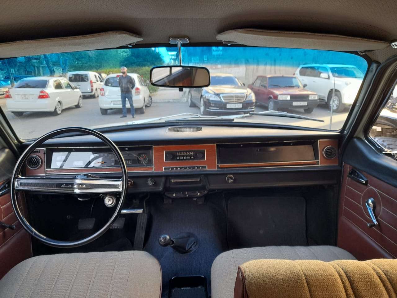 GAZ 24, 1984 il, 2.4 L, 68 000 km
