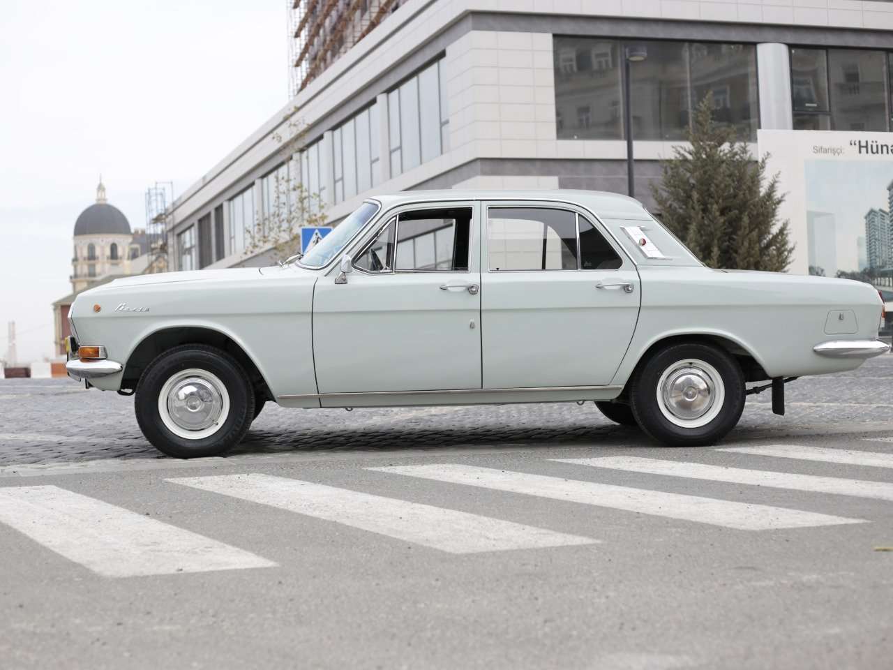 GAZ 24, 1984 il, 2.4 L, 68 000 km