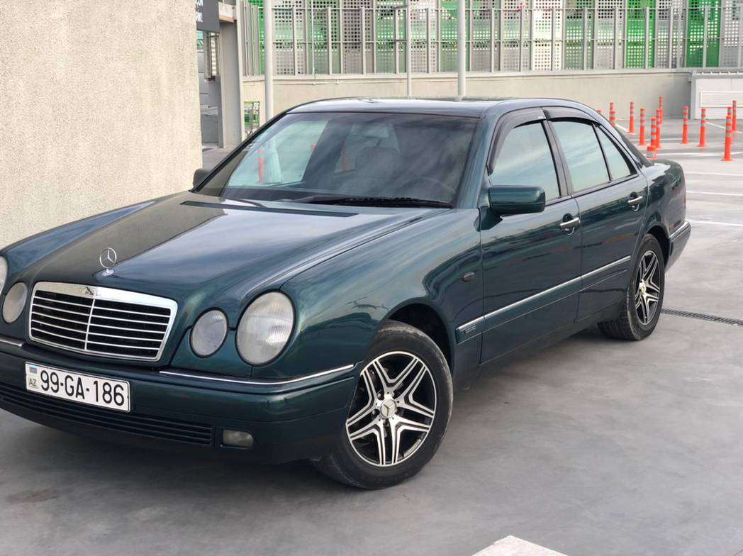 Mercedes E 240, 1998 il, 2.4 L, 280 000 km