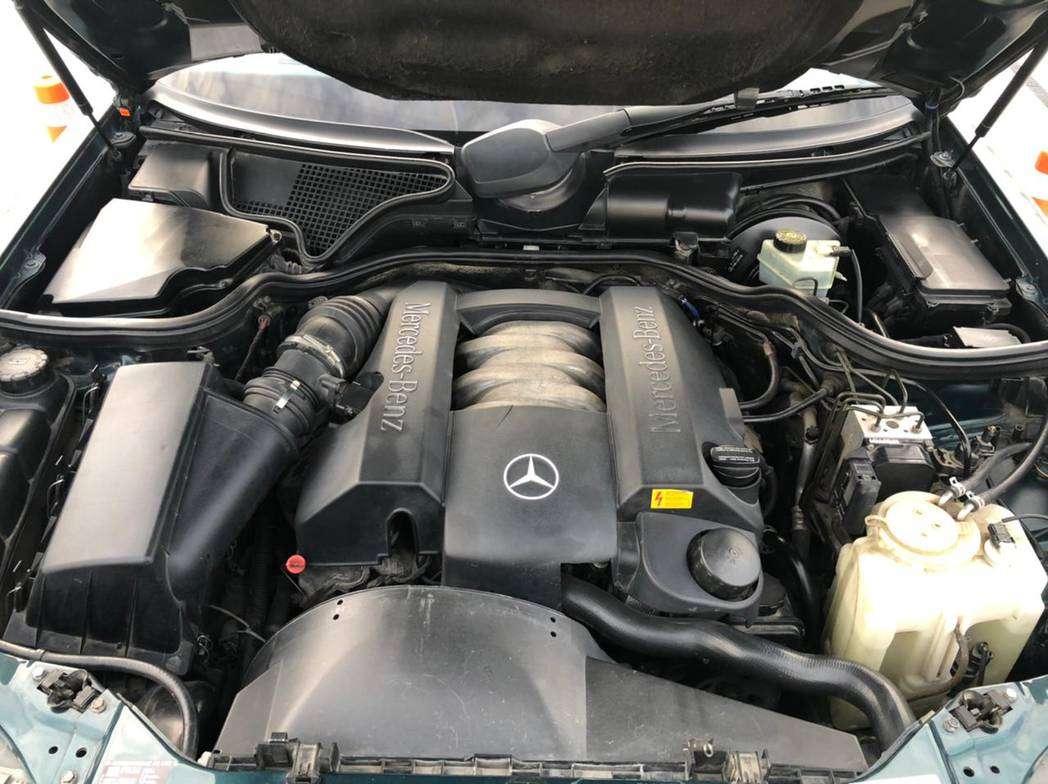 Mercedes E 240, 1998 il, 2.4 L, 280 000 km