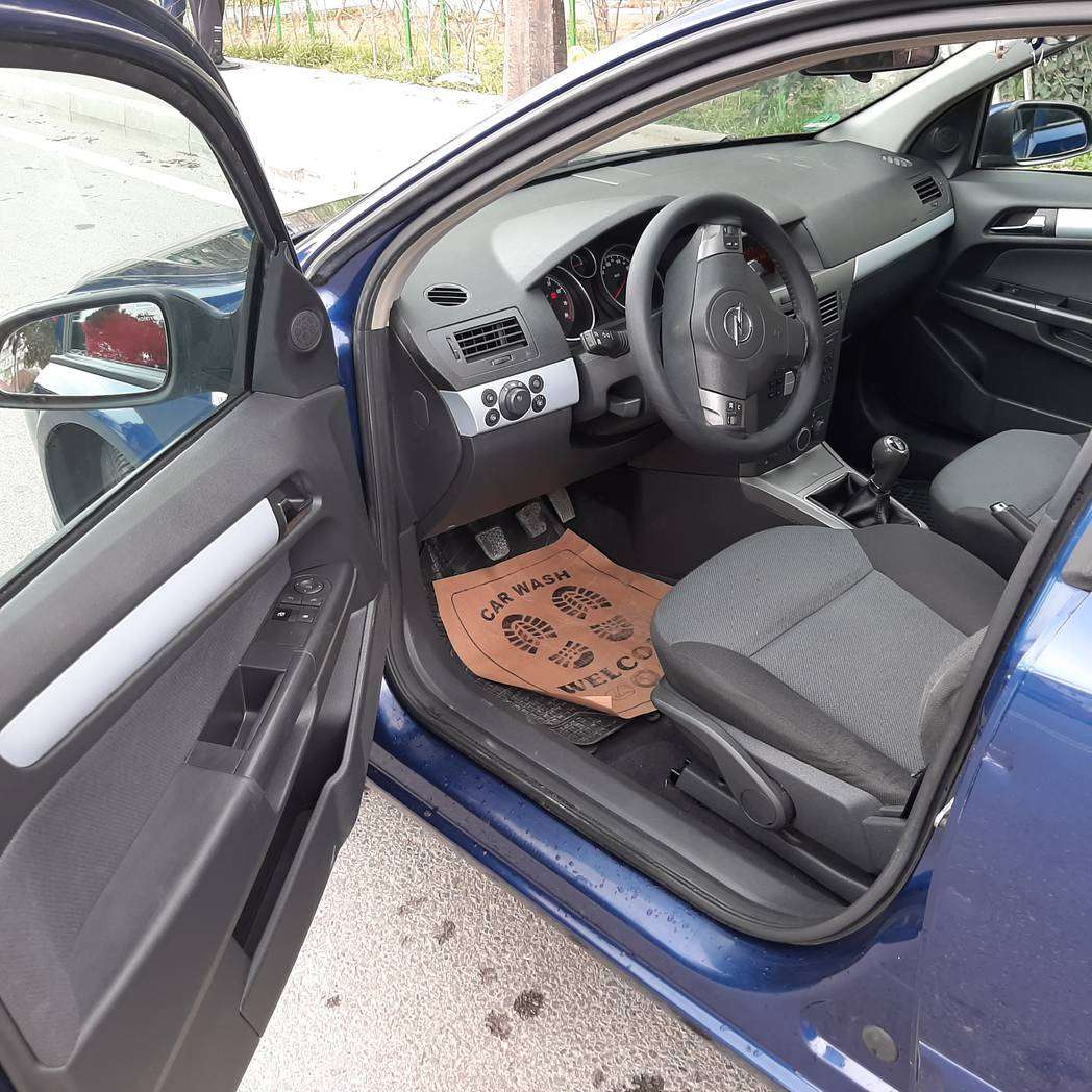 Opel Astra, 2005 il, 1.5 L, 223 418 km