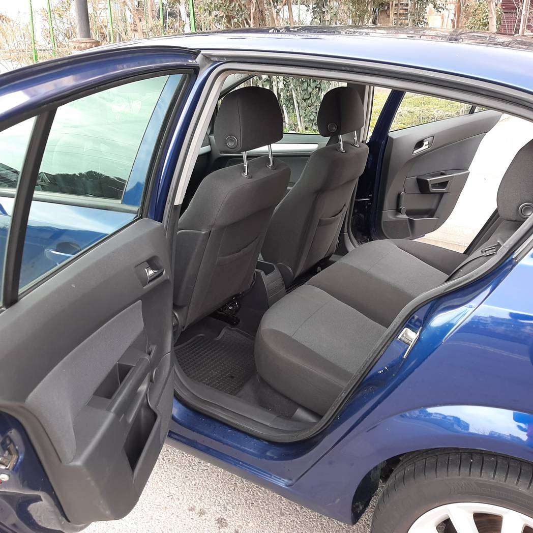 Opel Astra, 2005 il, 1.5 L, 223 418 km