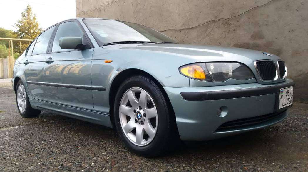 BMW 328, 2002 il, 2.5 L, 200 000 km