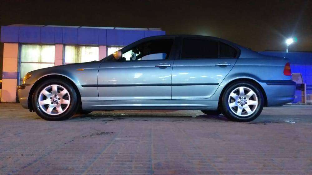 BMW 328, 2002 il, 2.5 L, 200 000 km