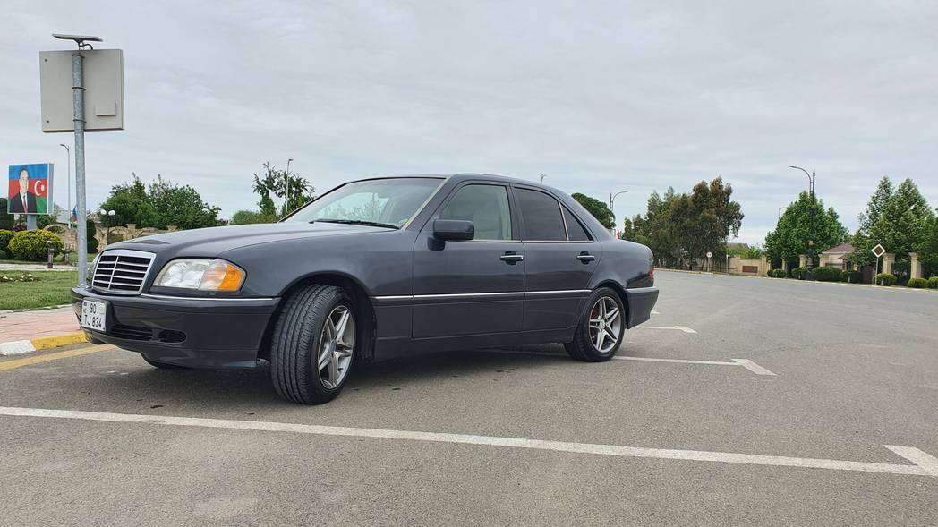 Mercedes C 230, 1998 il, 2.3 L, 360 000 km