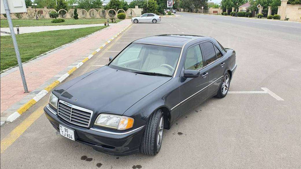 Mercedes C 230, 1998 il, 2.3 L, 360 000 km